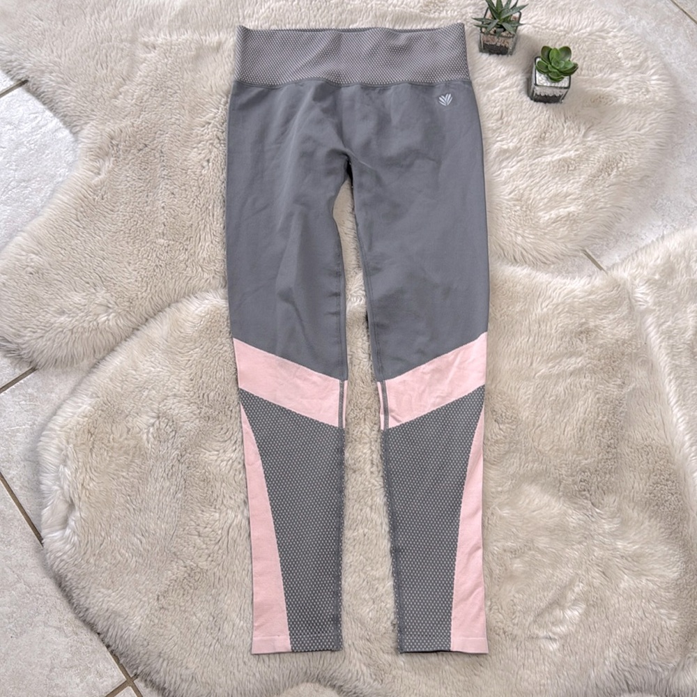 Forever 21 Leggings Gray Pink Seamless Medium